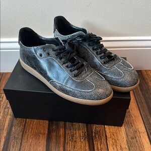 Public school NEW YORK men’s size 11